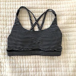 LULULEMON FREE TO BE BRA IN Black White Stripes Athletic Yoga Size 4